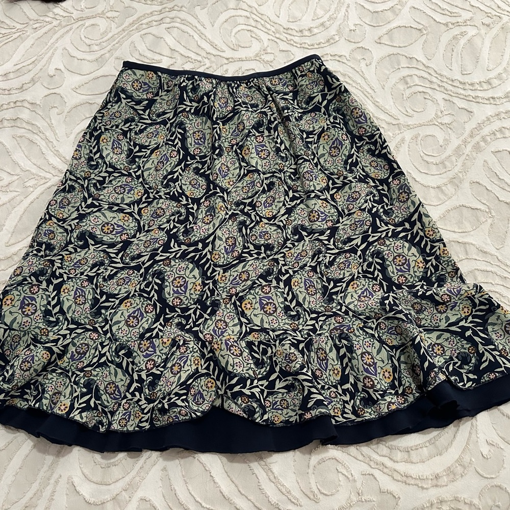 Floral Patterned Skirt - Black and Green 100% Rayon Crepe. Moe brand, Size M.